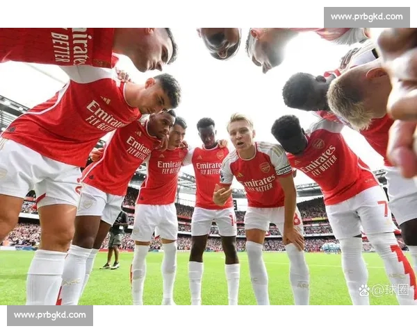 英超最新赛季战况揭晓 新星崛起老将重返巅峰 热门球队争冠激烈