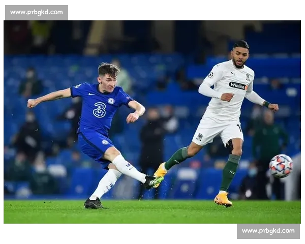 欧冠赛场深度解析:球队战术变化与胜负关键因素全面剖析